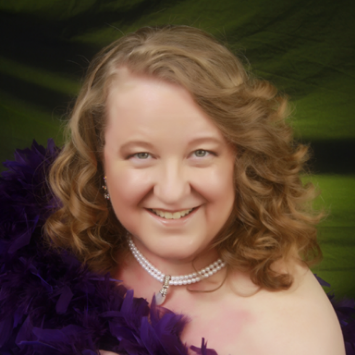 Pam Hoffman headshot